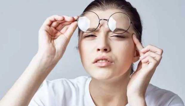 عدو الرؤية الخفي.. كيف تتخلص من «الاستجماتيزم» في عصر الشاشات؟ 