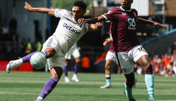 بيرنلي يتعادل مع أستون فيلا 2-2 في الدوري الإنجليزي 