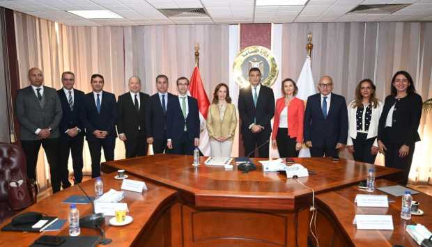 شراكة مصرية تركية جديدة.. مشروع صناعي على مساحة 150 ألف متر لإنتاج أدوات المائدة 