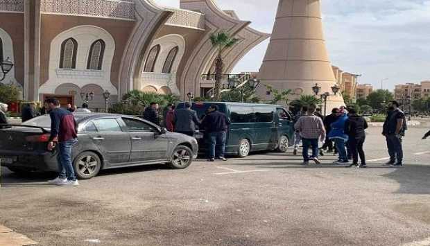 بدء توافد نجوم الفن لتشييع عبدالرحمن أبوزهرة بمسجد الشرطة في الشيخ زايد 