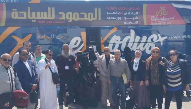 وزارة السياحة: وصول 32 حافلة تقل 1424 حاج بري حتى الآن إلى الأراضي المقدسة (صور) 