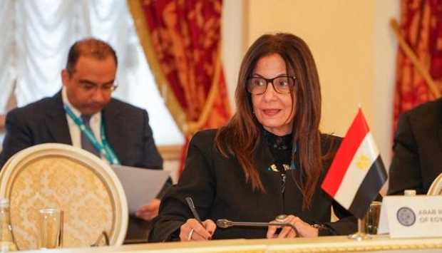 جيهان زكي تدعو لتعزيز الدبلوماسية الثقافية بين دول العالم الإسلامي 