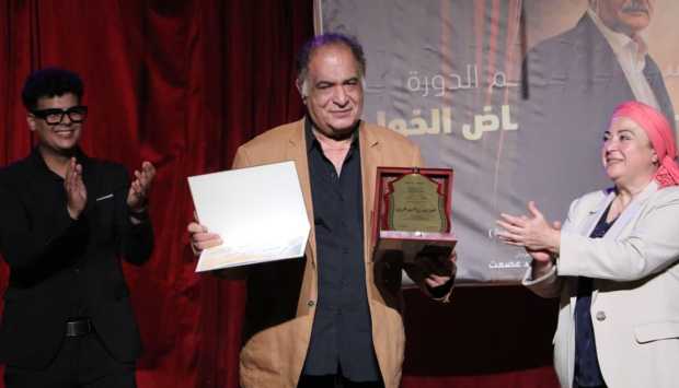 بالصور.. تكريم الفنان رياض الخولي في افتتاح الدورة الخامسة من مهرجان المسرح العالمي 