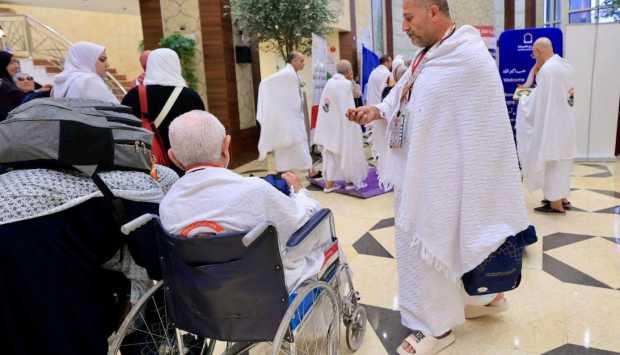 بعثة حج الجمعيات الأهلية توفر خدمات الإتاحة لذوي الإعاقة وكبار السن (صور) 