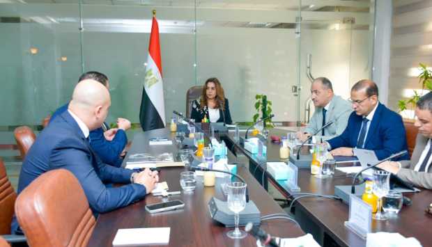 لحماية السائقين.. تطبيقات رقمية حديثة لتطوير منظومة «الميكروباص والسرفيس» 