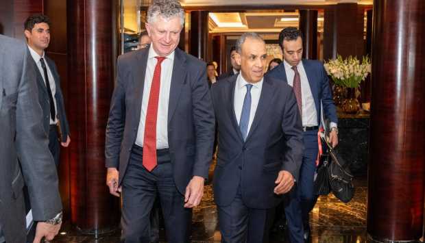 وزير الخارجية لمستشار الأمن القومي البريطاني: موقف مصر ثابت من قضايا المنطقة 