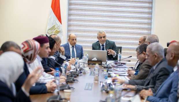 جمبلاط: أكثر من 260 خط إنتاجي بأحدث التكنولوجيات التصنيعية داخل الإنتاج الحربي 