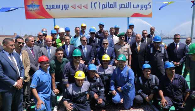 رئيس قناة السويس يفتتح كوبرى النصر العائم 2 للربط بين بورسعيد وبورفؤاد 