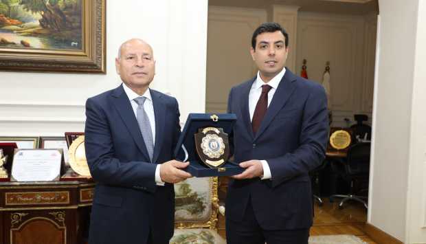أمين «المدن العربية» يشيد بالتطوير العمراني في القاهرة (صور) 