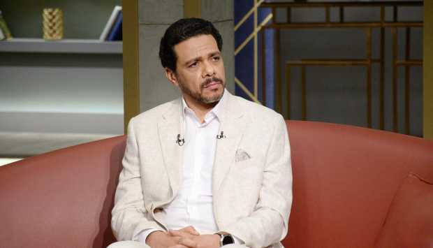 حمزة العيلي يكشف أسرارا فنية وإنسانية عن «حكاية نرجس» غدا في برنامج «واحد من الناس» 