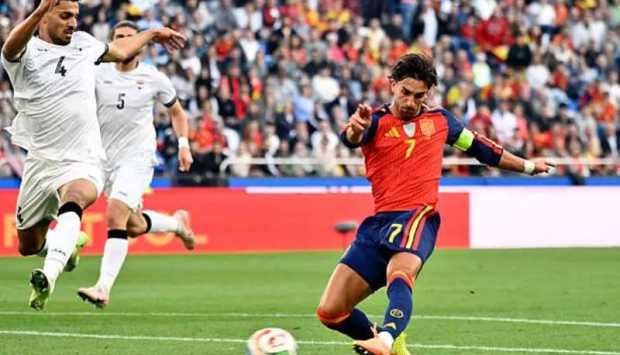 إسبانيا ضد العراق.. تعادل إيجابي 1-1 في الشوط الأول 