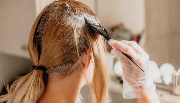 كيف تختارين صبغة الشعر الأنسب لملامحك؟.. 5 نصائح من ذهب 