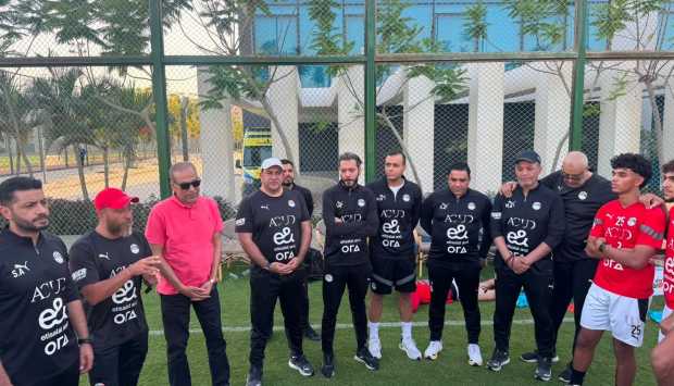 مصطفى عزام يجتمع بمنتخب مصر للشباب ويؤكد دعم مجلس الإدارة لتحقيق اللقب الإفريقي (صور) 