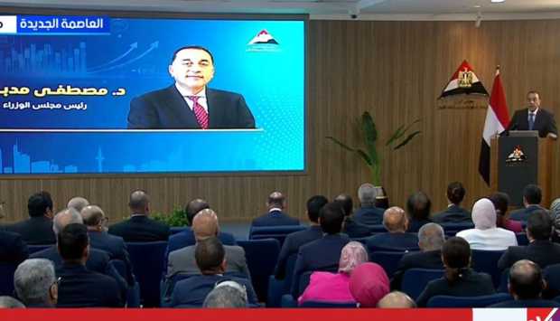 رئيس الوزراء: تحسين مناخ الاستثمار أولوية للدولة لزيادة الصادرات وتحقيق التوازن التجاري 