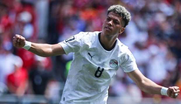هل يرحل إمام عاشور عن الأهلي بعد كأس العالم؟ 