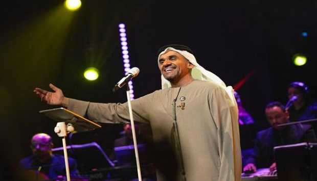 حسين الجسمي أول فنان عربي يغني على خشبة المسرح الملكي بالرباط (صور) 