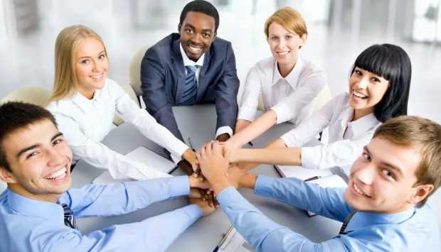 لإنجاز المهام الصعبة والمعقدة.. خطوات حاسمة لتكوين فريق عمل قوي 
