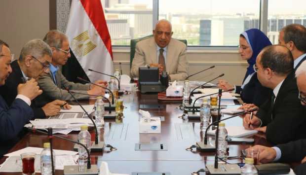 مراجعة يومية.. بيان مهم من وزير الكهرباء عن ارتفاع الأحمال في الصيف 