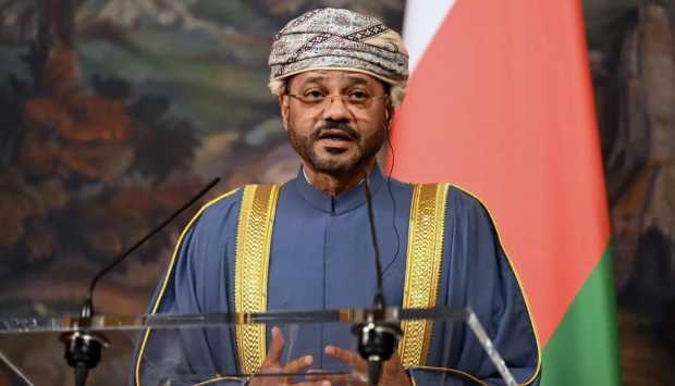 البوسعيدي: سلطنة عمان تلتزم بضمان حرية الملاحة في مضيق هرمز 