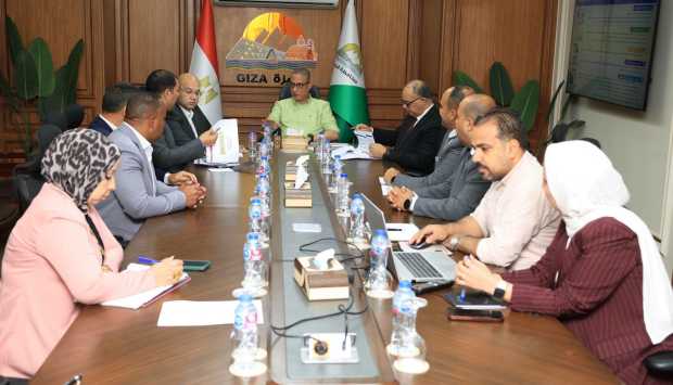 محافظ الجيزة: دراسة إحلال وتجديد شبكة الصرف الصحي بمنطقة بشتيل 