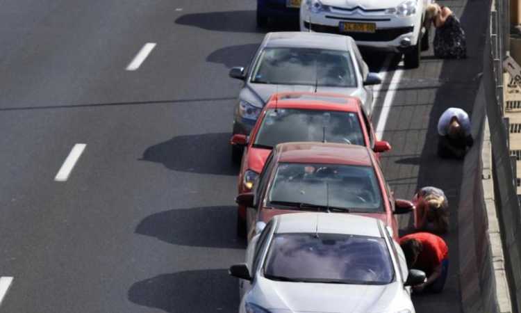 ذعر مواطنين إسرائيلين من صافرات الإنذار