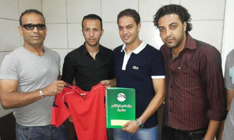 أحمد غانم يوقع عقد انتقاله للنصر