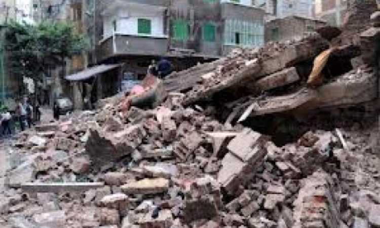  صورة أرشيفية - انهيار عقار