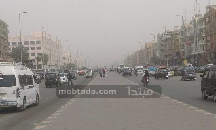 الرمال والأتربة تغطى القاهرة الكبرى