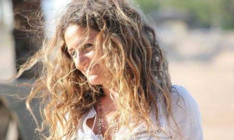 سيدة المطار