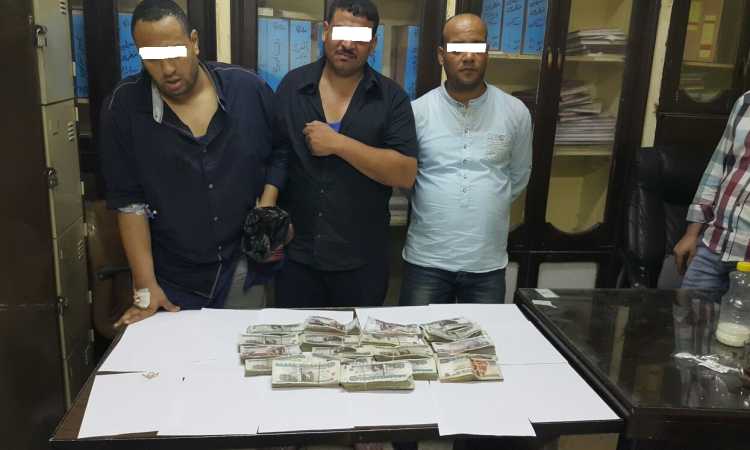 عصابة العملات المزيفة