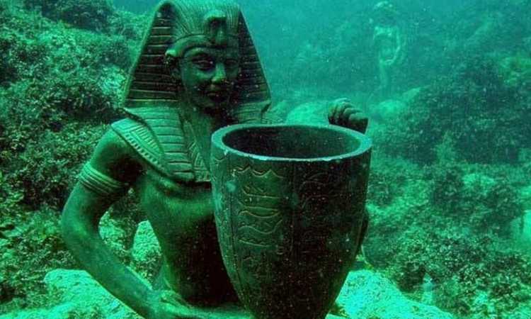 آثار غارقة