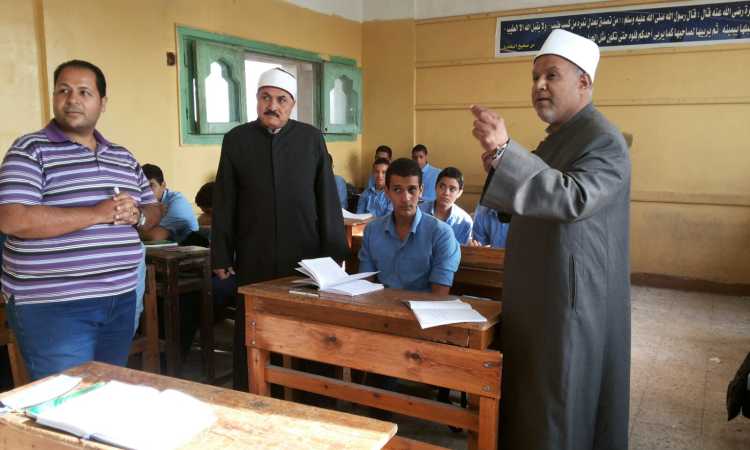  رئيس قطاع المعاهد