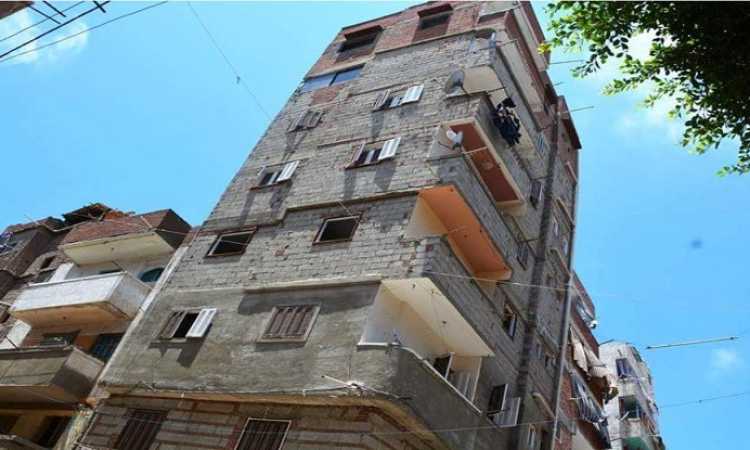 عقار مائل بالإسكندرية
