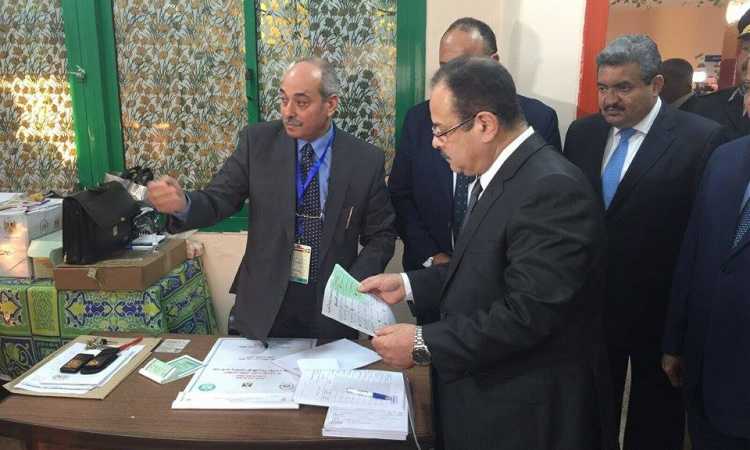وزير الداخلية يدلى بصوته