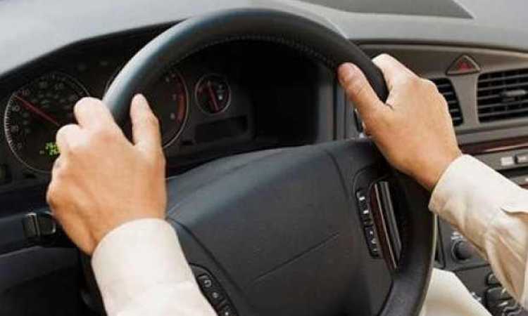 قيادة السيارات