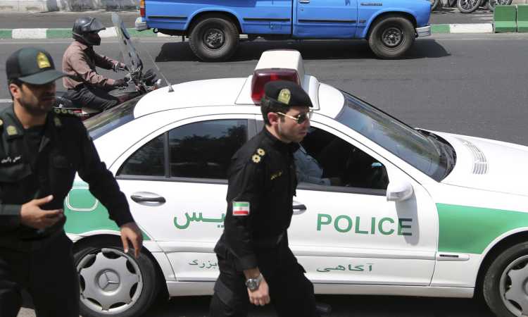 الشرطة الإيرانية