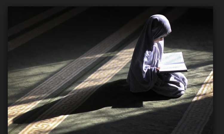 قراءة القرآن الكريم