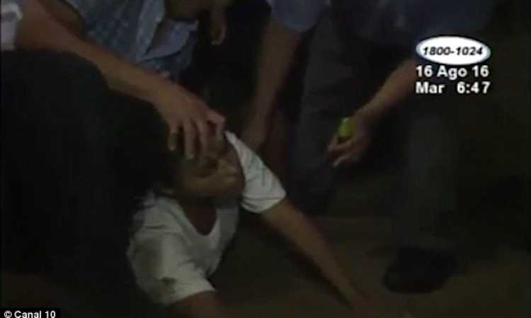  لحظة طرد روح شريرة من سيدة