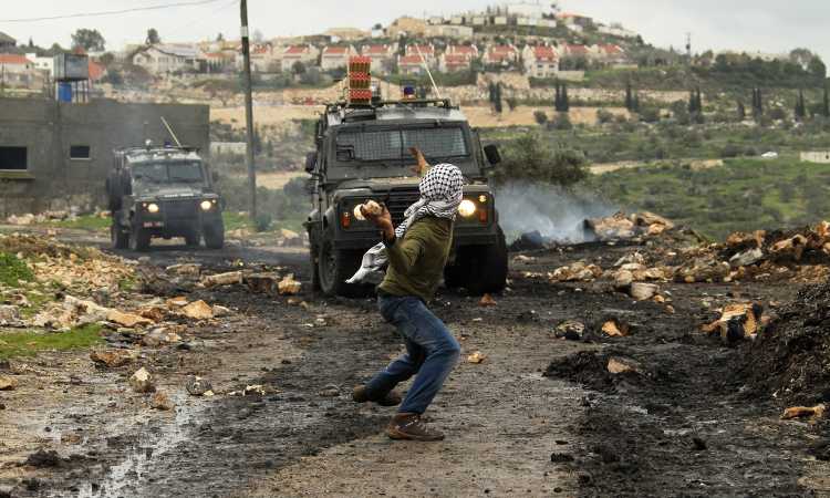 مواجهات بين فلسطينيين وقوات الاحتلال