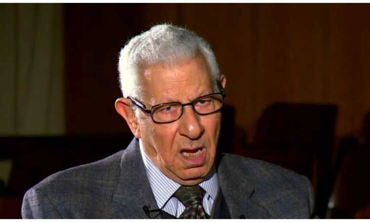 مكرم محمد أحمد