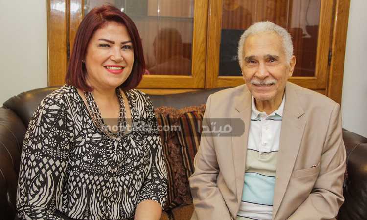 عبدالرحمن ابو زهرة مع معتزة مهابة