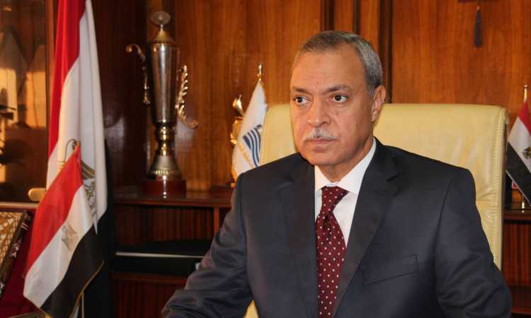 عبدالحميد الهجان محافظ قنا