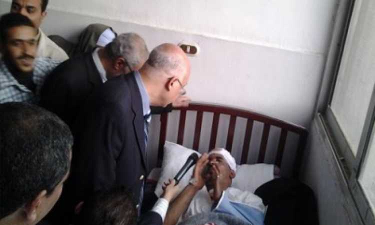 وزير الصحة يزور مصابي البدرشين