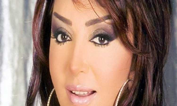 الفنانة نبيلة عبيد