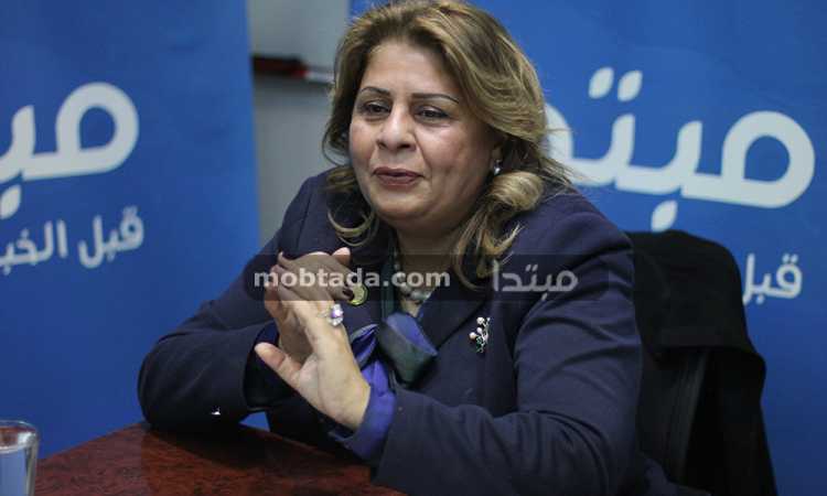 منى منير