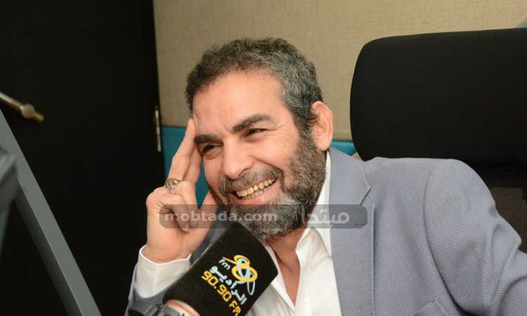 أحمد عبد العزيز مع ضيافة معتزة مهابة