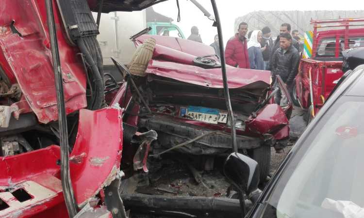 تصادم جرار وسيارة