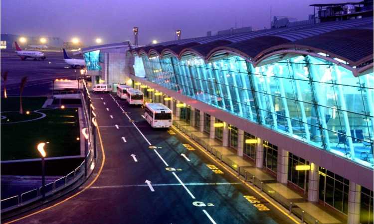 مطار القاهرة