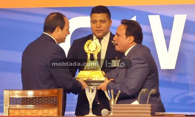 السيسى يشهد احتفالات عيد العمال‎