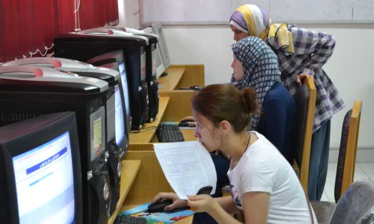 القبول بالجامعات
